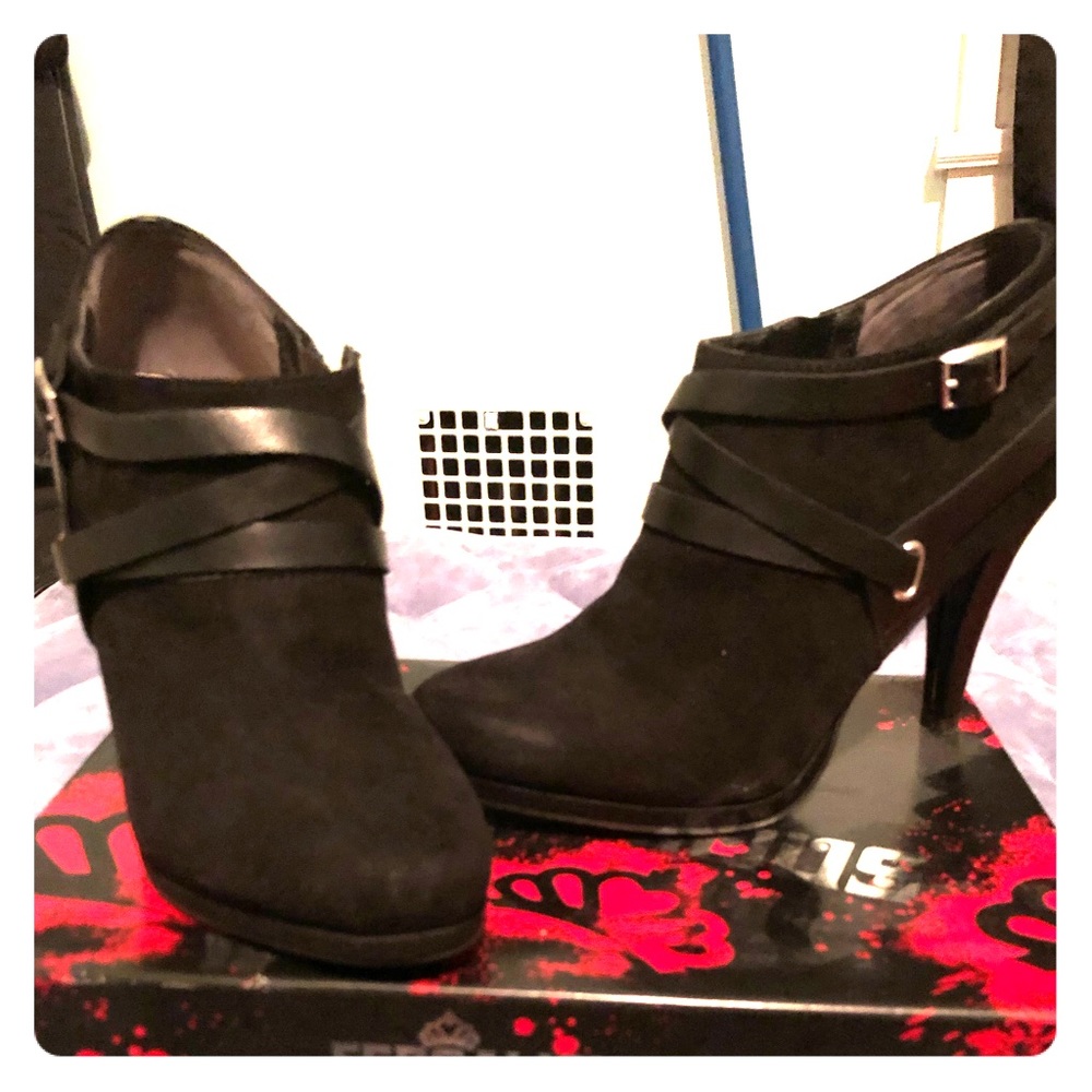 Fergi shoes